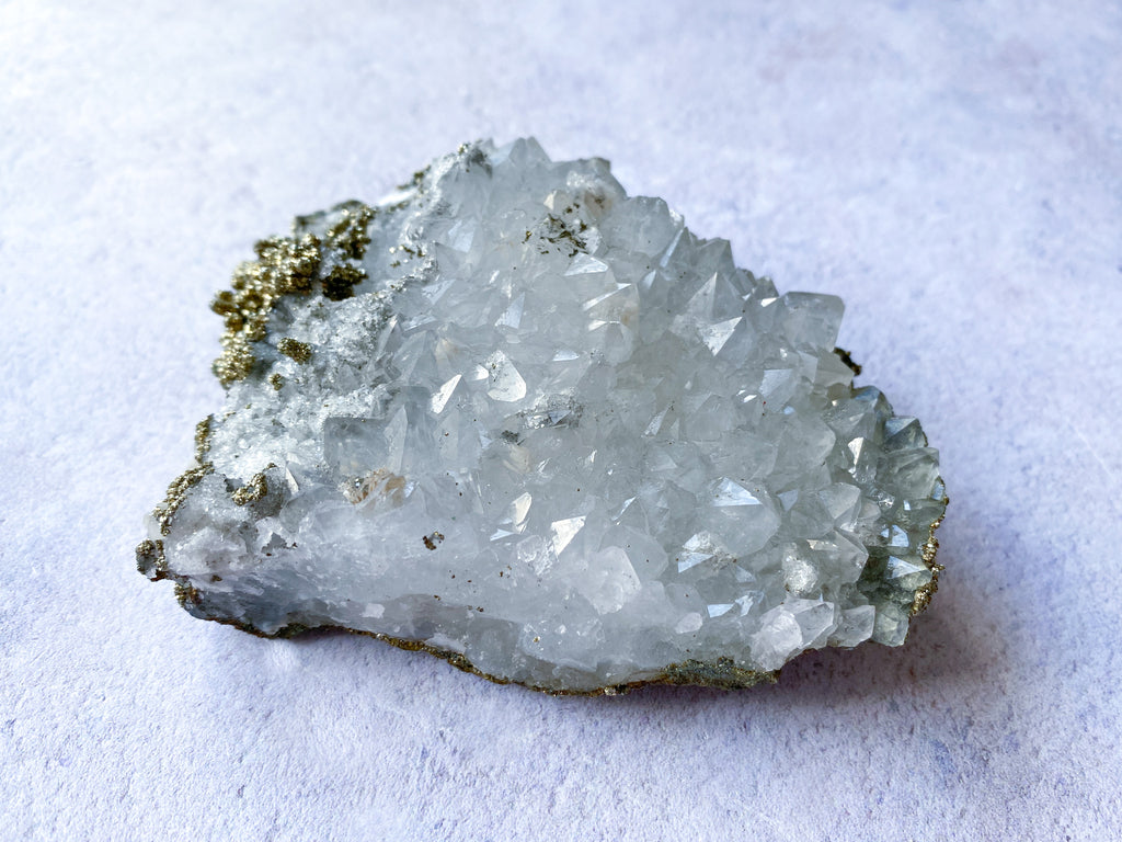 Quartz with Chalcopyrite + Calcite 3